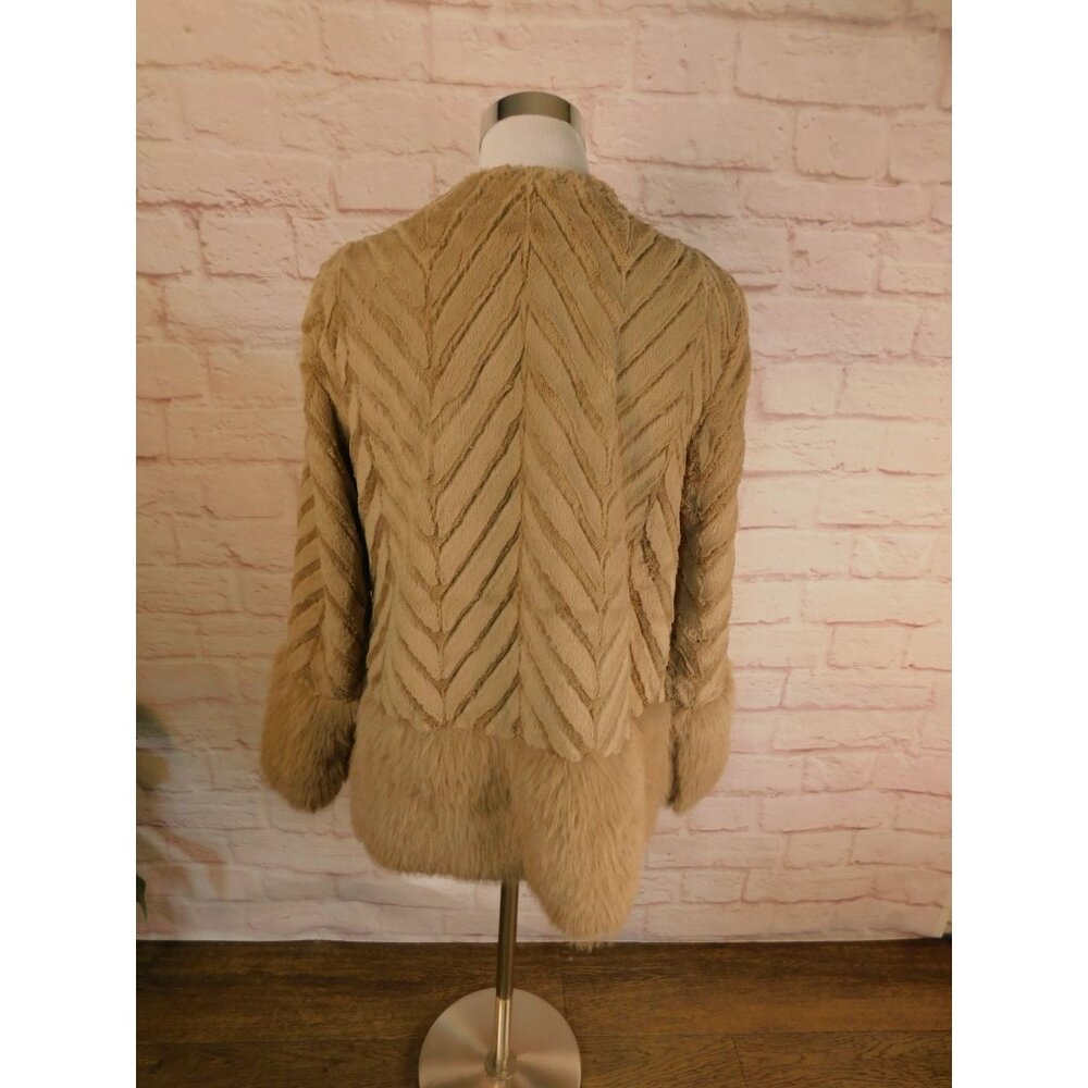 Nina Leonard Faux Fur Chevron Pattern Coat Pockets Women's S NWT - Picture 5 of 12